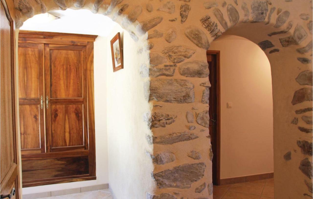 Sigoyer  2 Bedroom Awesome Home In Sigoyer מראה חיצוני תמונה
